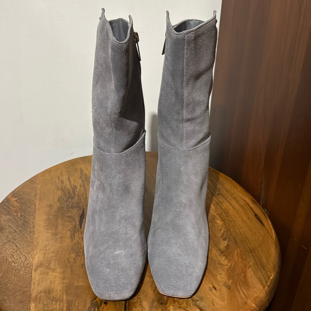 Halston Moyen Boots - Picture 2 of 7